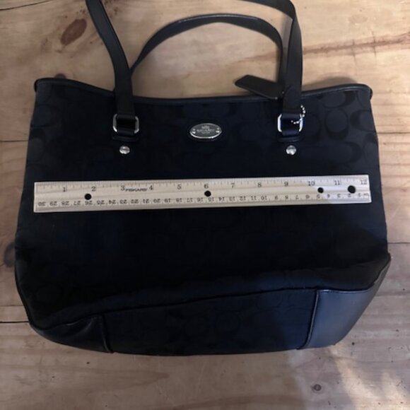 Coach Classic Tote and wallet - Picture 11 of 16